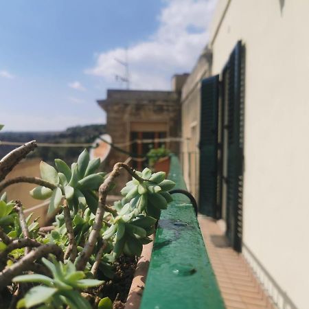 Balcone Barocco. Villa Modica Buitenkant foto