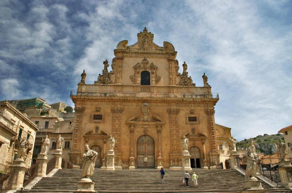 Balcone Barocco. Villa Modica Buitenkant foto